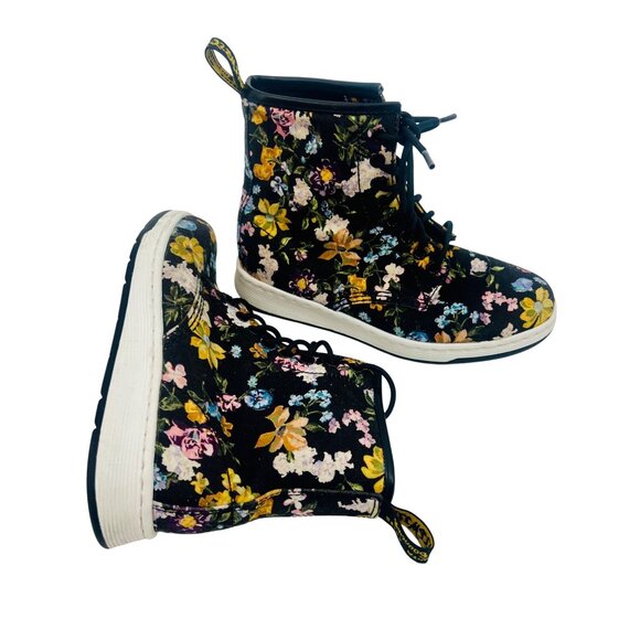 Dr. Martens Newton Floral Boots Darcy Print Canvas Lightweight Sole Shoes 6 - Picture 1 of 16